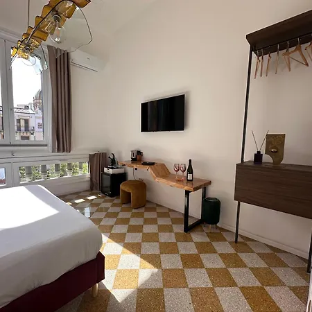 Cavour Dream 4*