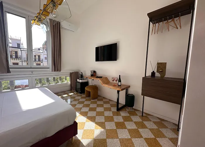 Cavour Dream 4*